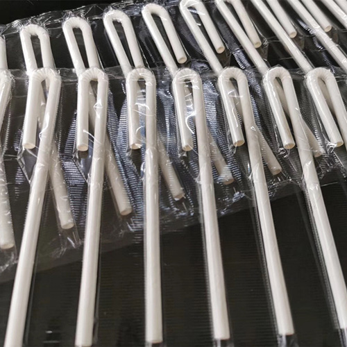 U-shaped-bendy-straws-01-Harborapaper.jpg
